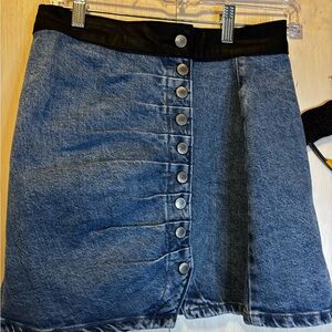 Chic Blue Button-Front Mini Skirt